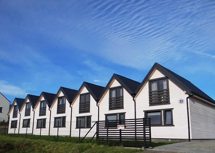 White Houses Rewal