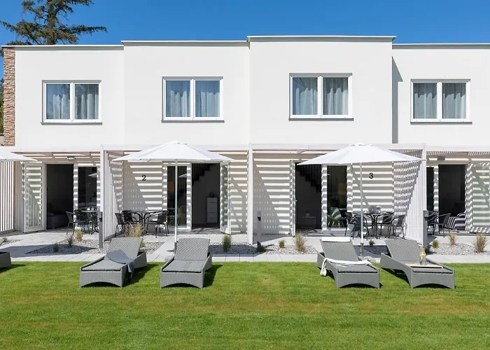 Bianco House Apartments